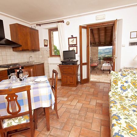 Agriturismo Le Colombe Assisi Room photo