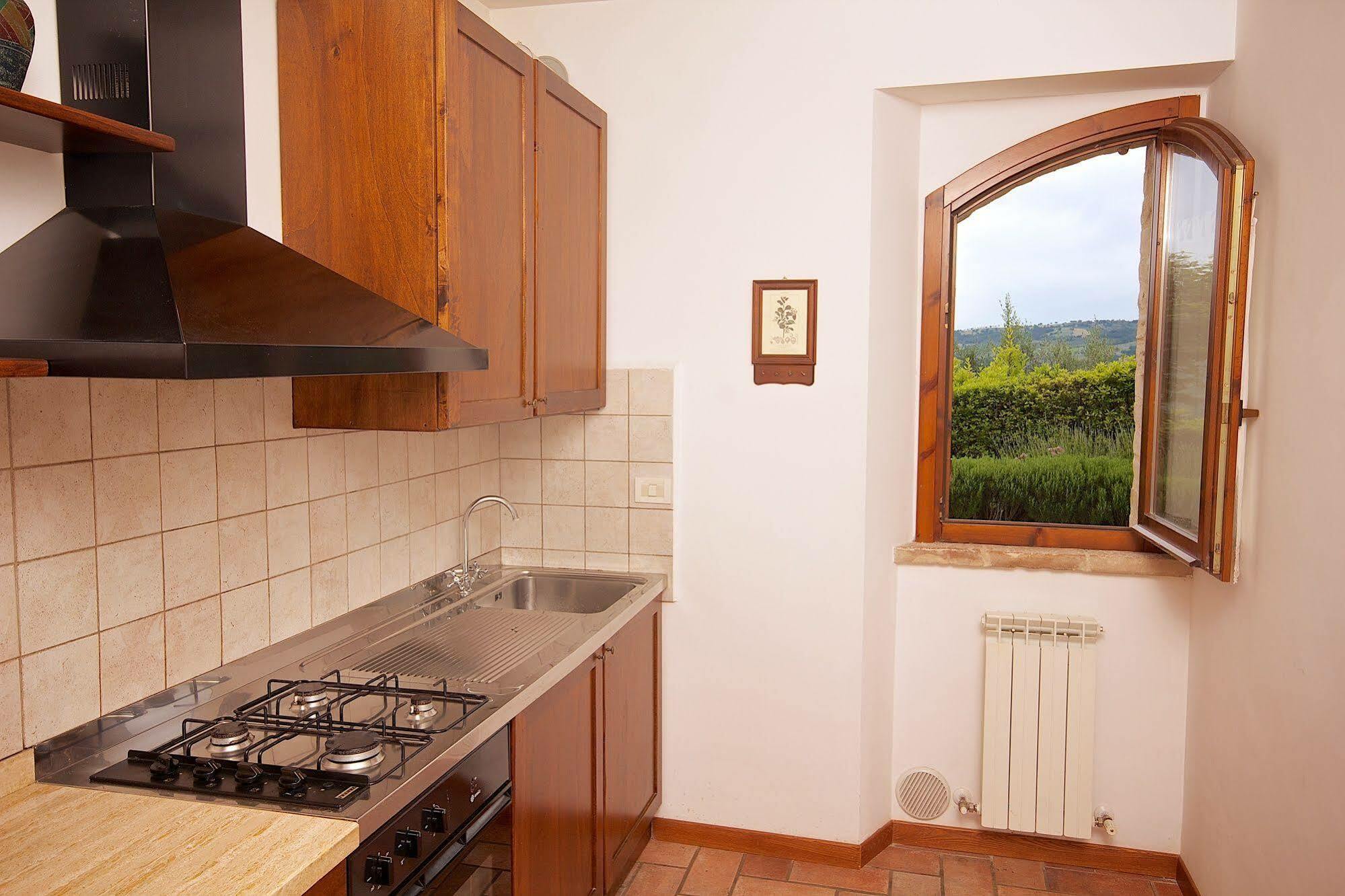 Agriturismo Le Colombe Assisi Exterior photo